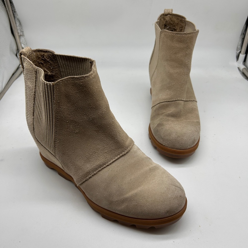 Sorel Joan of Arctic Wedge II Chelsea Boots Beige‎ Suede Womens 9